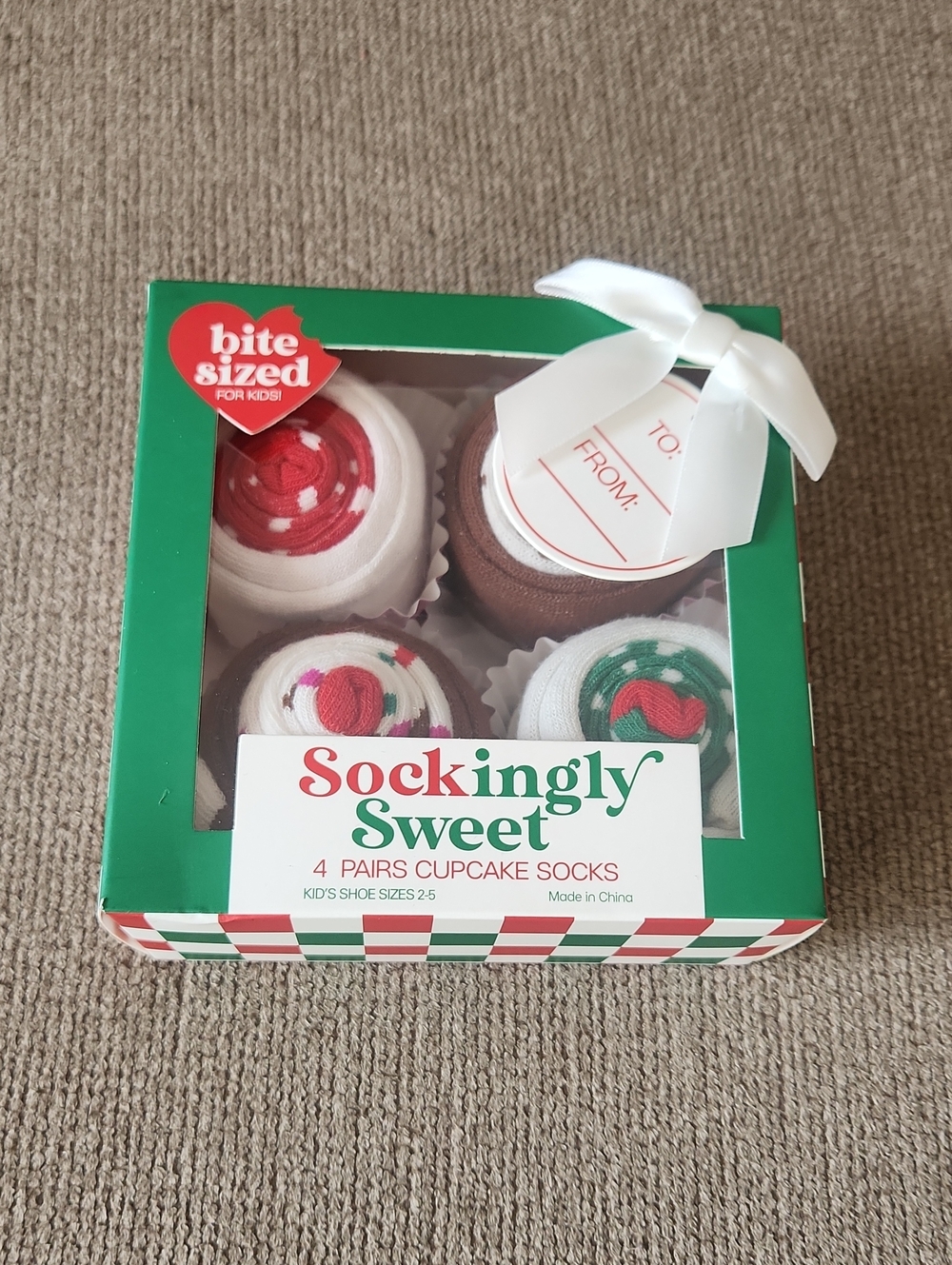 Bite Sized Sockingly Sweet Cupcake Socks in Red & Green Girls 2-5 NWT